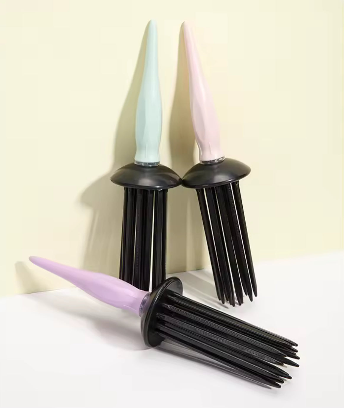 Curly brush